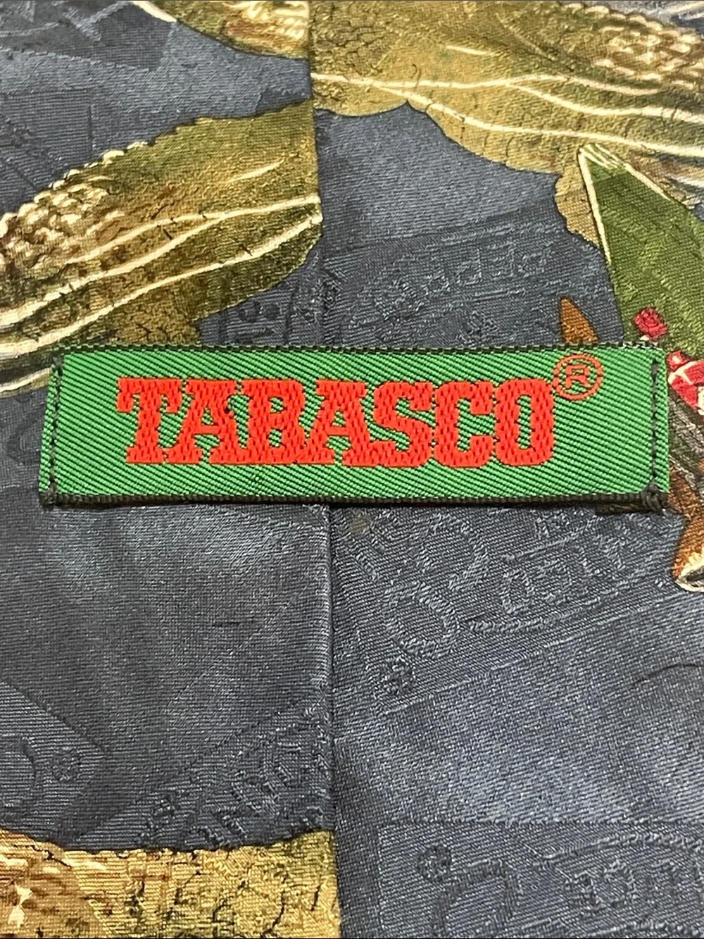 Tabasco Pepper Sauce Mens Silk Tie Alligators Swamp Black Navy Red Green.
